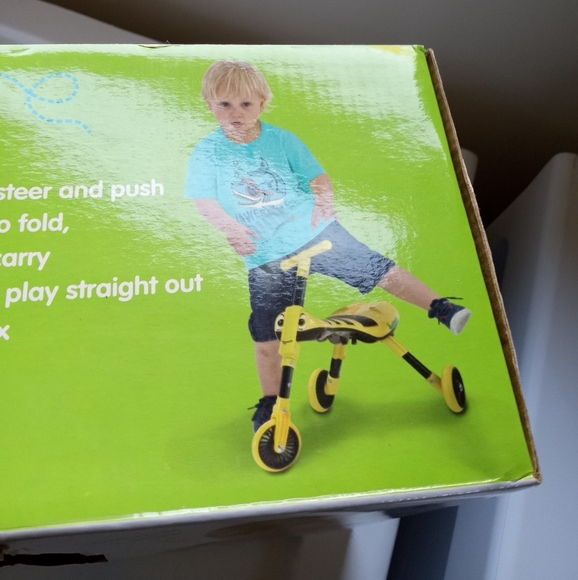 Toy - Picture 2 of 2